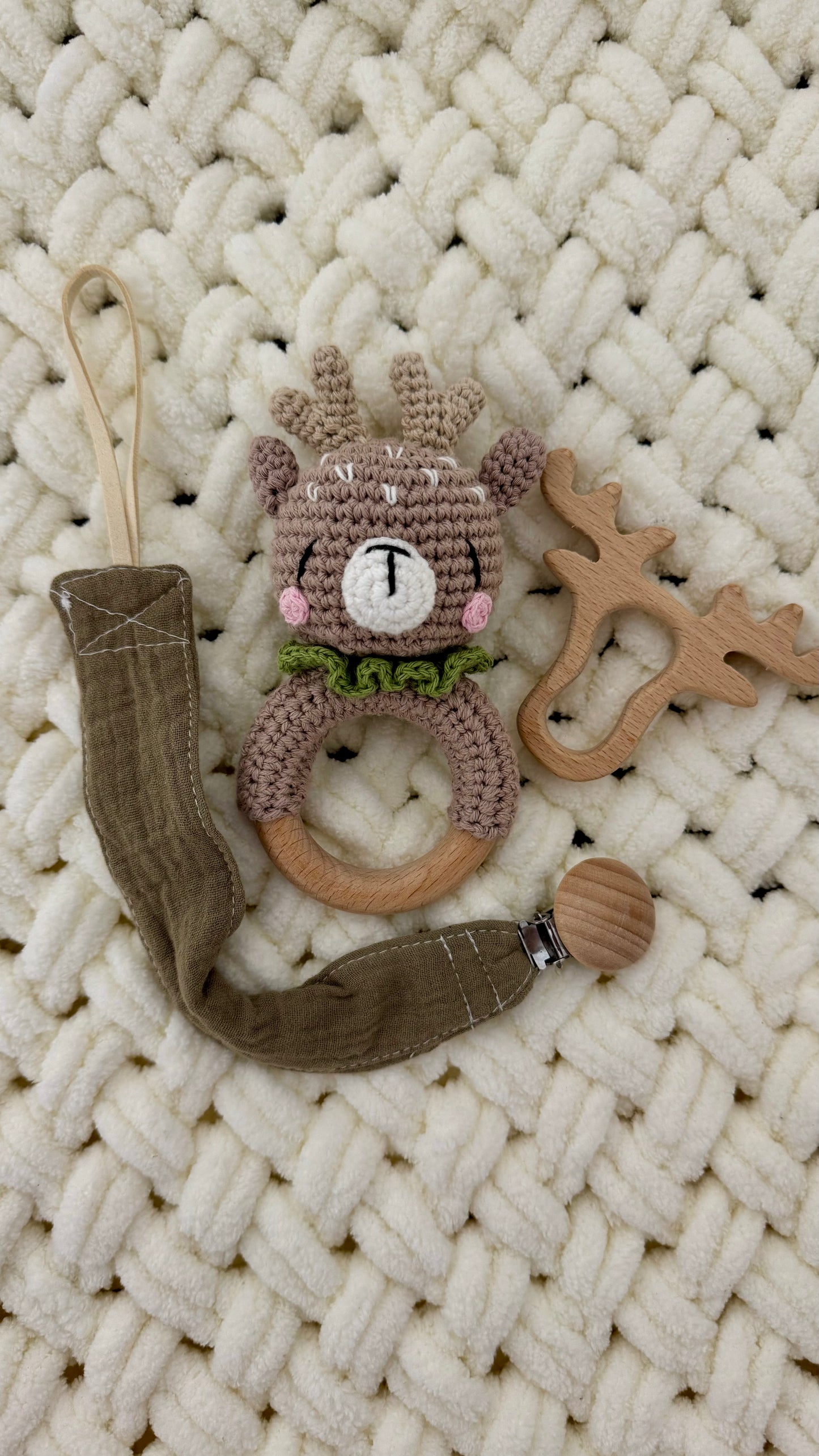 Handgemachtes Baby-Rassel-Set aus Naturholz – Individuell mit Gravur, Elch
