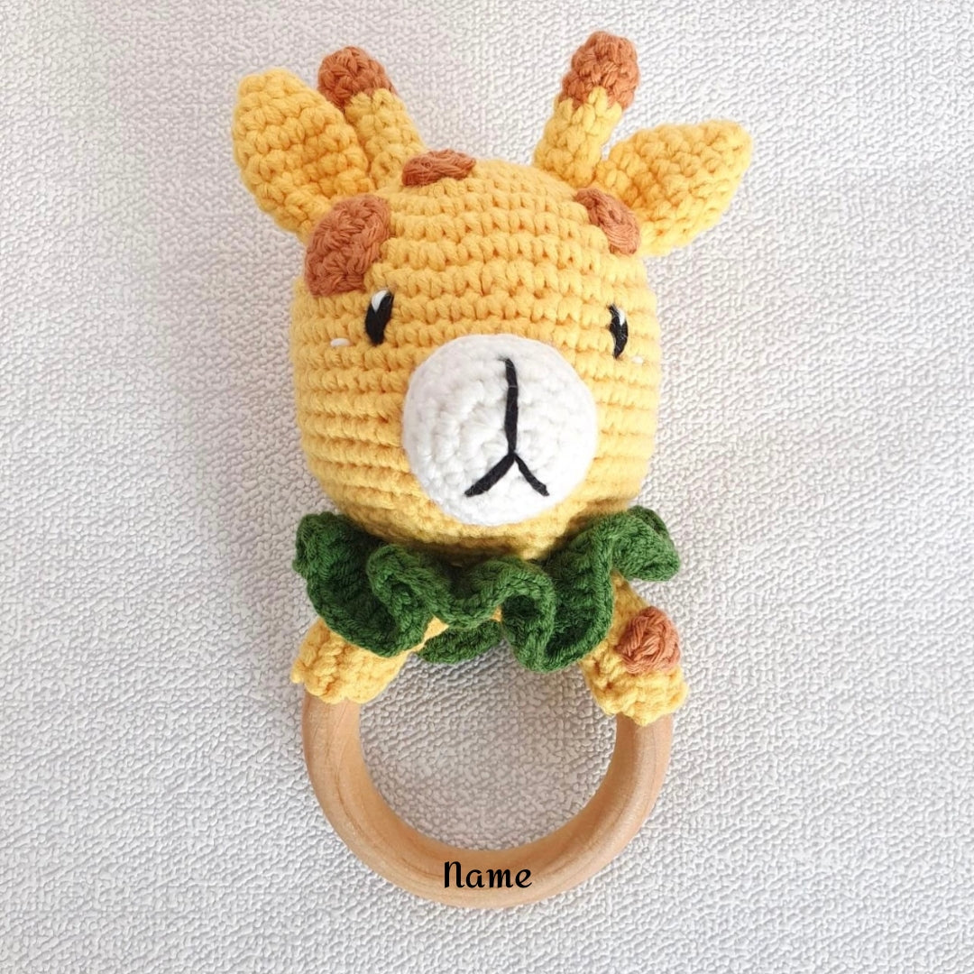 Babyrassel Tierwelt, personalisiert mit Gravur, Handmade