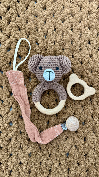Handgemachtes Baby-Rassel-Set aus Naturholz – Individuell mit Gravur, Bär