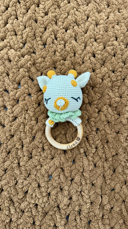 Babyrassel Tierwelt, personalisiert mit Gravur, Handmade